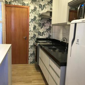 Liberdade 1 QT + Sofá Cama - 200m Metrô. Novo!