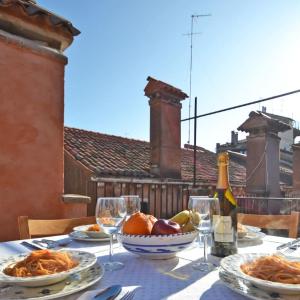 Mellina's Terrace - Stylish House