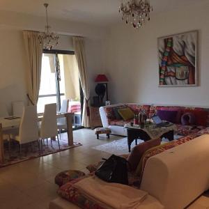 Cosy Master room with Attached Bathroom in front of JBR Beach