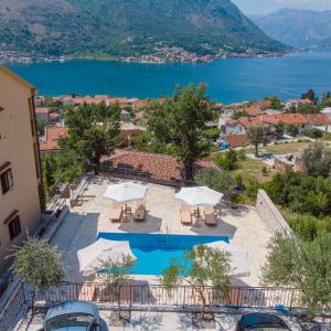 Our Sunset Apartments with Pool and Sea View