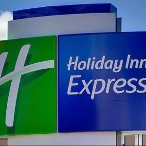 Holiday Inn Express & Suites - Bardstown