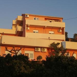 Villa Luketa