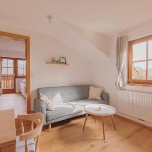 VOM REITER, Ferienwohnung am Bauernhof mit Bergblick und privater Infrarotkabine, Inkl Sommercard und Spielplatz