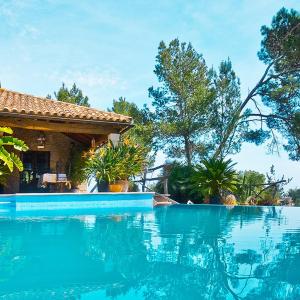 Villa Son Duri, pool and views