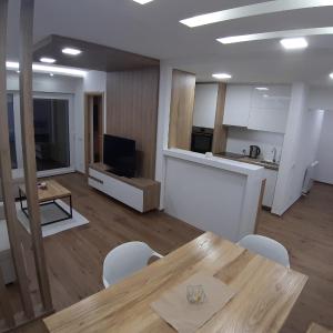 Serbian home - Gandijeva 162, free parking, blok 44