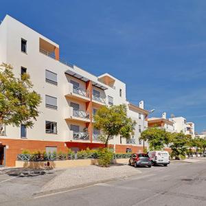Albufeira Modern 1 with pool by Homing