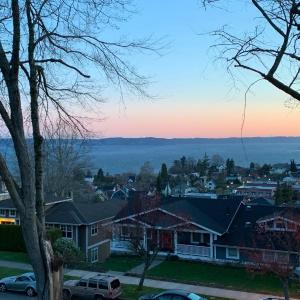 Bay View, Best Area, No Stairs, WD, 2 Baths, 2 Bedrooms, Balcony, View, 925sf