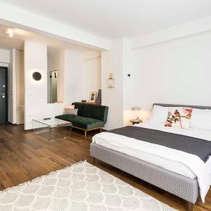 Athens' Best Location- Stunning & Spacious Studio