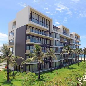 Abogo Hayatt Resort Beach Da Nang