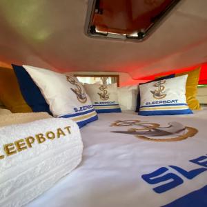 SLEEPBOAT Barco Hotel Oporto Douro
