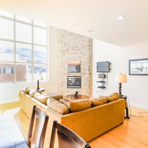 The Lofts #6A - Base Camp Loft