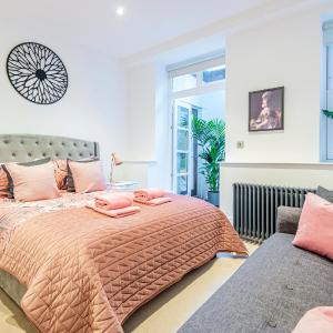 ARCORE Premium Rental Shaftesbury Avenue