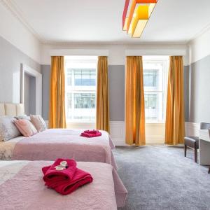 Stunning 2-Bed Apartment in Central Edinburgh