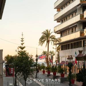 Studio Massenet Five stars holiday house
