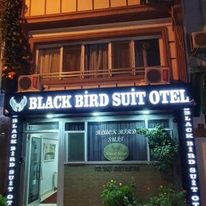 Black Bird Suite Hotel
