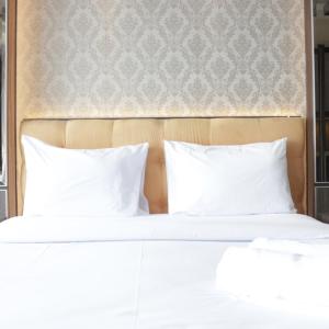 Modern Chic Studio Apartment at Tamansari La Grande near BIP By Travelio