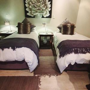 THE SPARE BEDROOM Unit 1