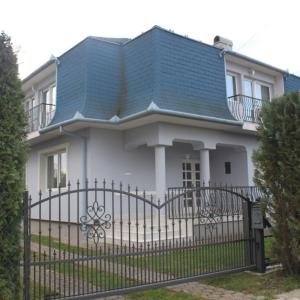 Pine Wood Apartment 5