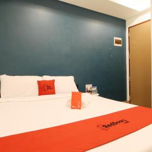RedDoorz Plus @ San Marcelino Malate