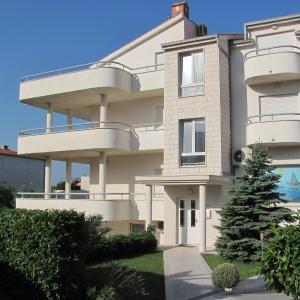 The Beach Studios & Apartments