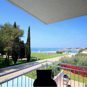 4 Star apartments with sea view in Zambratija