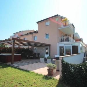 4 Star app Adriana with sea view and jacuzzi