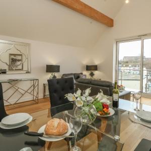 Harbourside Haven Penthouse 2