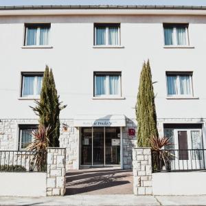 Hôtel PRADO avec Parking - Proche Zénith