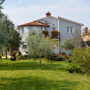 One-Bedroom Apartment Fazana near Sea 1