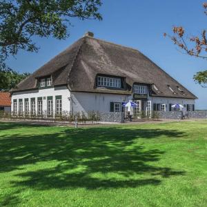 Farmhouse in Texel near De Slufter Reserve