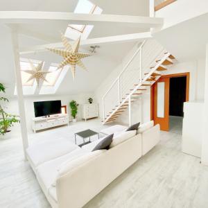 Loft with Rooftop and Free parking in Garage