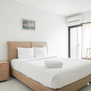 Comfort and Simply Studio Tamansari Semanggi Apartment By Travelio