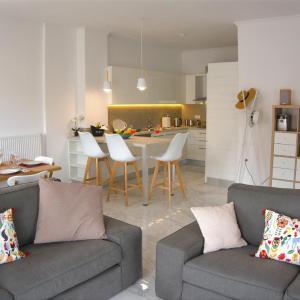 New Big Modern City Center Apartment