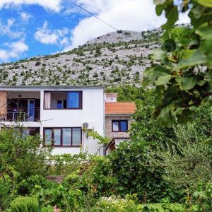 Apartment by Adriatic near Paklenica Park