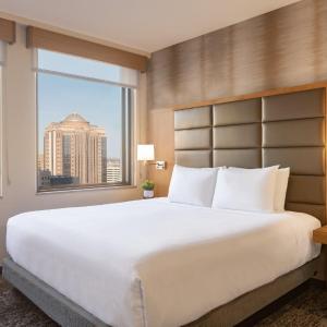 Hyatt Place Houston Downtown