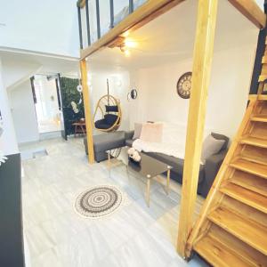 Thisio Loft