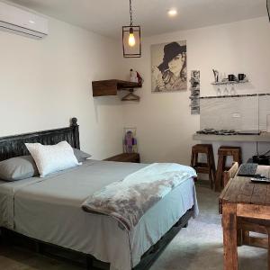 La Doña Studio