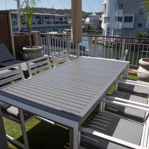 Modern Waterfront 2BR with stunning water views of canals