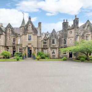 Stewart Apartment - A unique Apartment in countryside park with WIFI and access to bar and pool