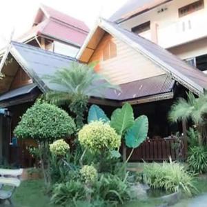 Little Home Guesthouse