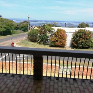 C the C - Holiday Home