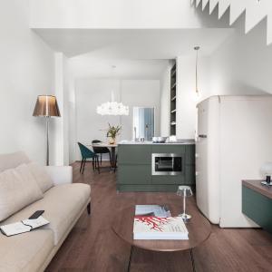 Cavour Deluxe by Mmega