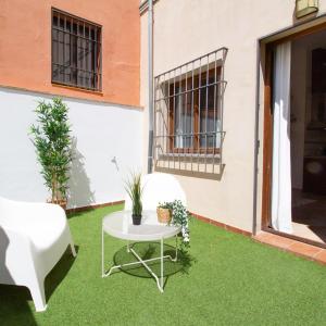 WintowinRentals Acogedor apartamento con patio privado junto al Albaicín