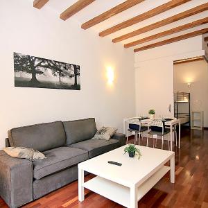 MUNTANYA - Apartments & one with Terrace next to Sagrada Familia