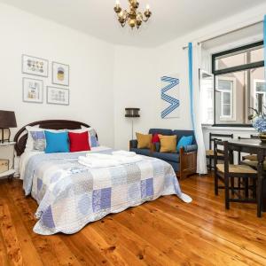Retro M2 R4 - Lovely Double Room with Shared Bathroom