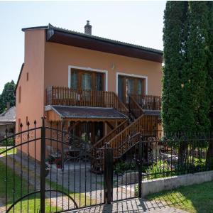 Akácfa 13 Apartman