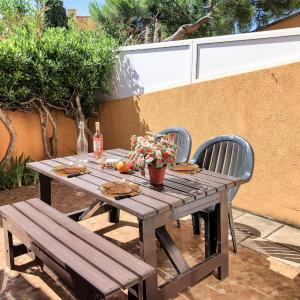 Apartment Les Agathes Plus by Interhome