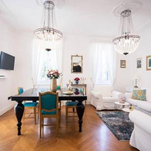 Luxurious apartment BELLA LUX in city center with FREE PARKING INCLUDED!