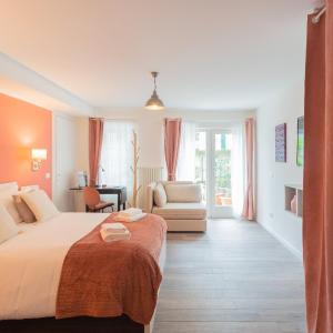 Enchanted Como Lake - Tremezzo Apartments by Rent All Como