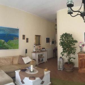 mondello lilla' room